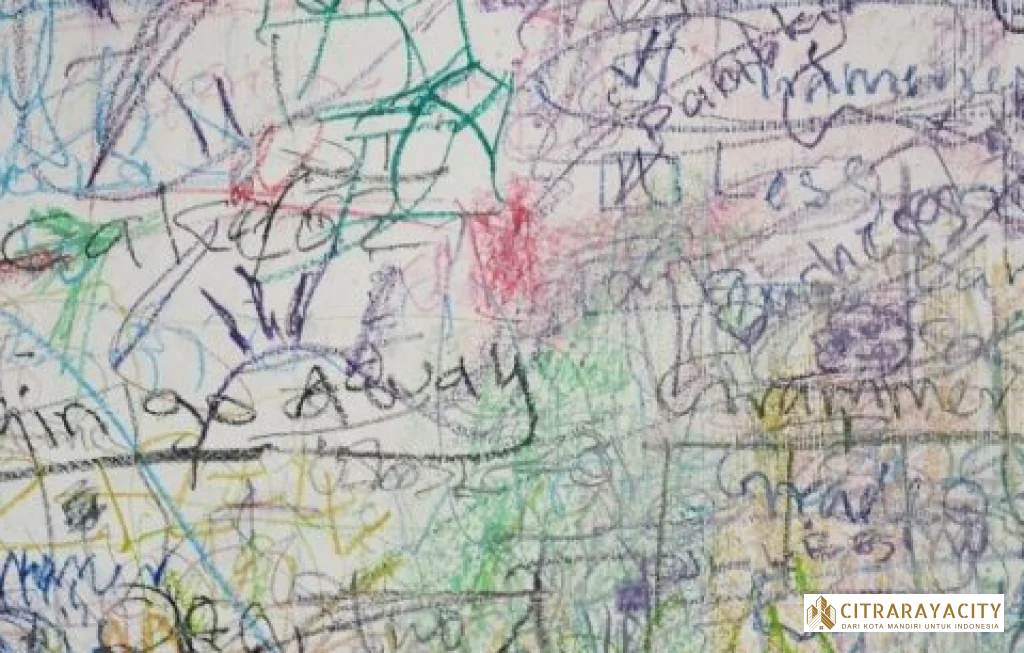 coretan di dinding rumah