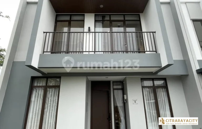 Gardenia Square Paramount Petals