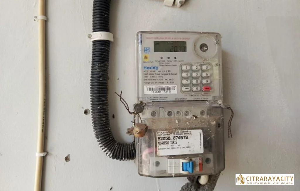 posisi meteran listrik tinggi